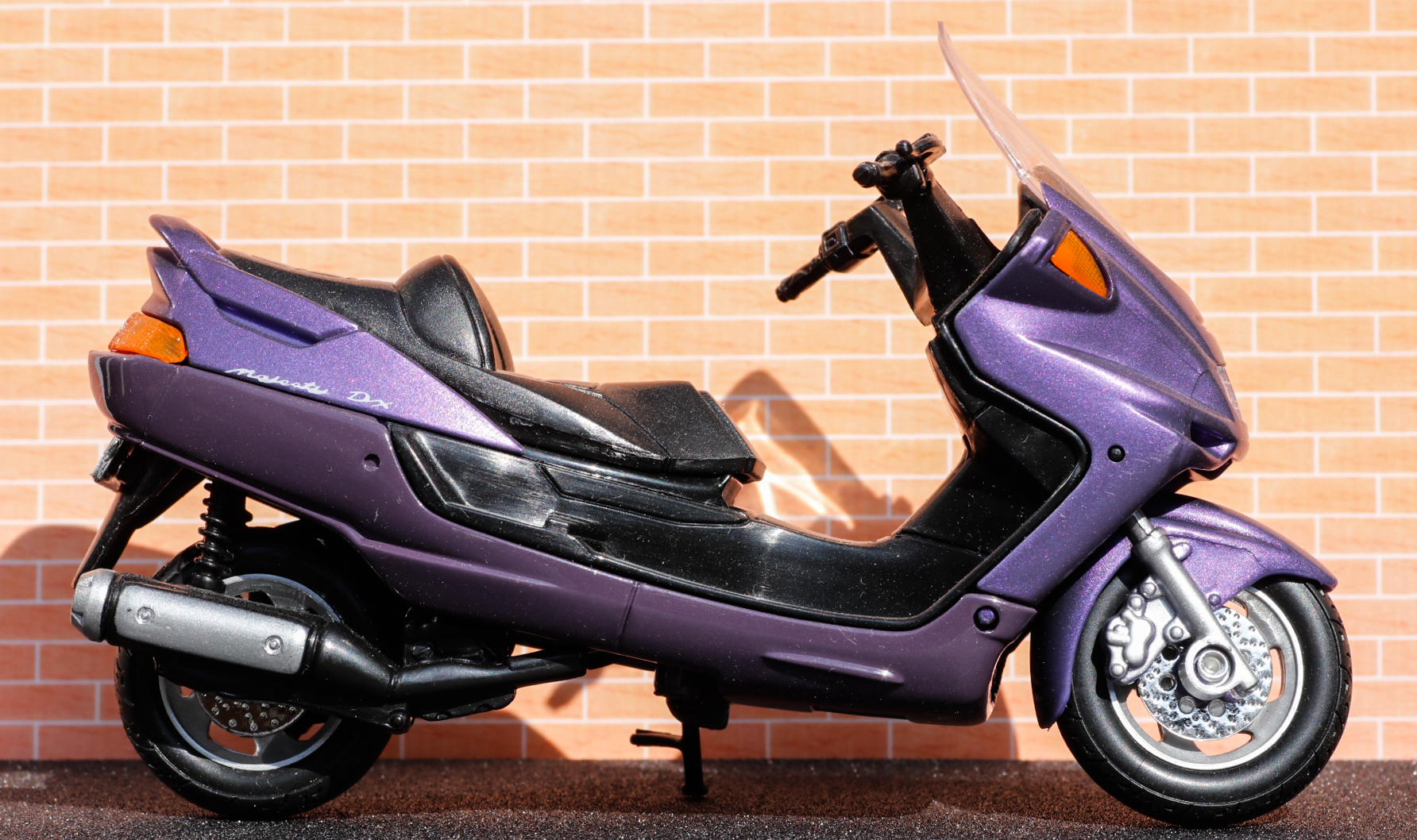 Welly Yamaha Majestic YP250DX